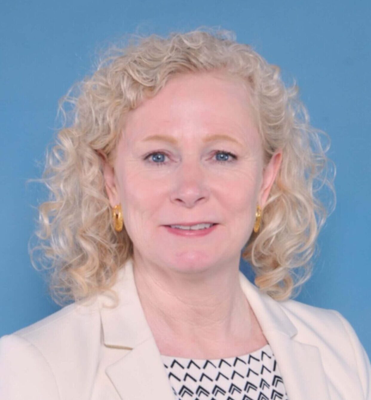 Fiona Childe Headshot Scaled E1739878214663